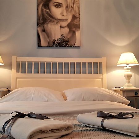 Chmielna Guest House Варшава Экстерьер фото